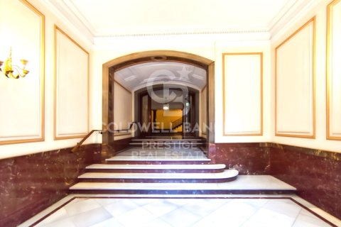 5 bedrooms apartment for sale in Barcelona, Catalonia, Spain № 5593 - photo 13