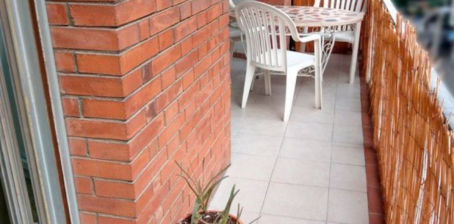 Квартира с 3 спальнями в Сантс-Монтжуике, Барселона, Каталония, Испания № 2111