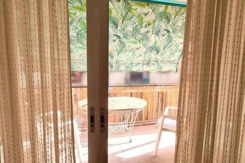 Квартира с 3 спальнями в Сантс-Монтжуике, Барселона, Каталония, Испания № 2110