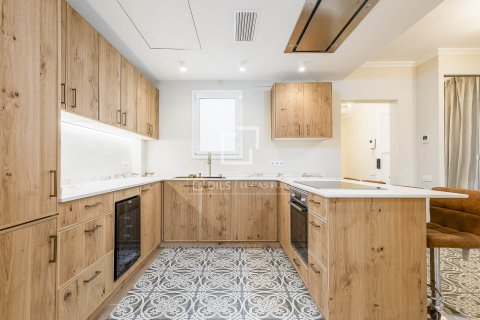 4 chambres apartment à vendre à Barcelona, Catalonia, Spain № 4295 - photo 13