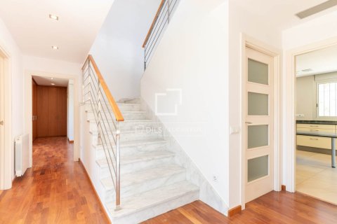 5 chambres villa à vendre à Castelldefels, Barcelona, Catalonia, Spain № 4293 - photo 16