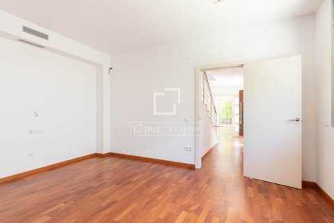 5 chambres villa à vendre à Castelldefels, Barcelona, Catalonia, Spain № 4293 - photo 18