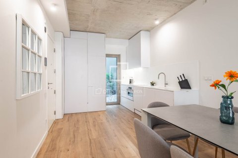 Apartamento de 2 dormitorios en venta en Barcelona, Cataluña, Spain № 4298 - foto 9