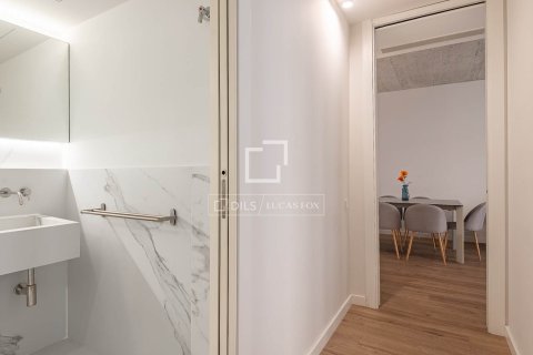 Apartamento de 2 dormitorios en venta en Barcelona, Cataluña, Spain № 4298 - foto 30