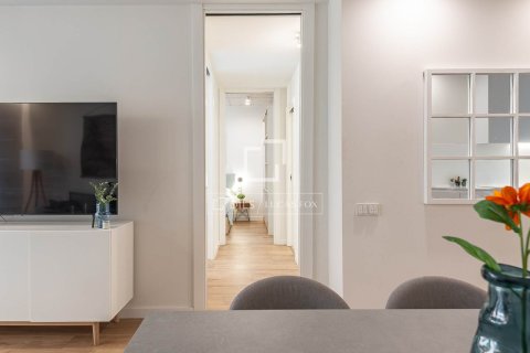 Apartamento de 2 dormitorios en venta en Barcelona, Cataluña, Spain № 4298 - foto 16