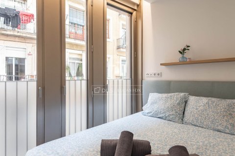 Apartamento de 2 dormitorios en venta en Barcelona, Cataluña, Spain № 4298 - foto 22