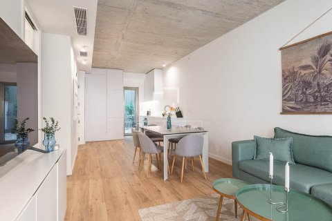 Apartamento de 2 dormitorios en venta en Barcelona, Cataluña, Spain № 4298 - foto 7
