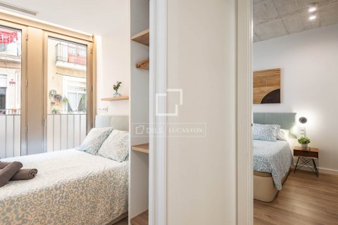 Apartamento de 2 dormitorios en venta en Barcelona, Cataluña, Spain № 4298 - foto 19