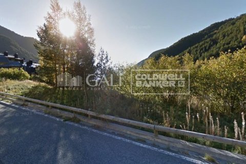 708 sq.m. land plot for sale in Principado De Andorra (Ninguna Poblacion Tiene C.P.), Lleida, Catalonia, Spain № 5645 - photo 2