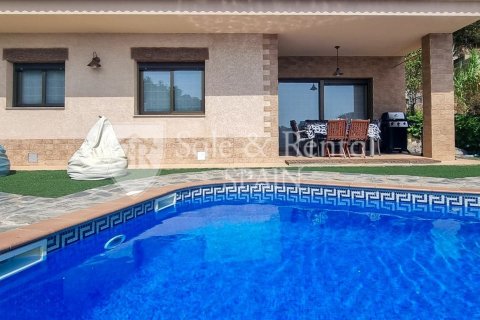 3 bedrooms house for sale in Lloret de Mar, Girona, Catalonia, Spain № 6686 - photo 2