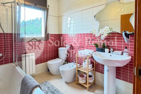 3 bedrooms house for sale in Lloret de Mar, Girona, Catalonia, Spain № 6686 - photo 14