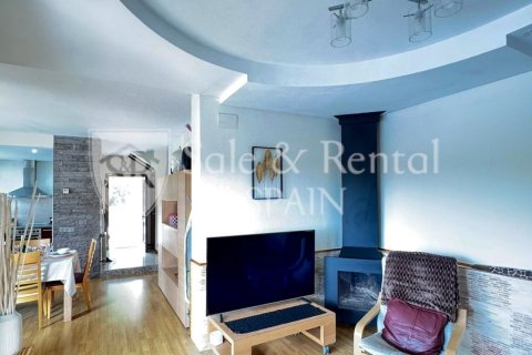 3 bedrooms house for sale in Lloret de Mar, Girona, Catalonia, Spain № 6686 - photo 6