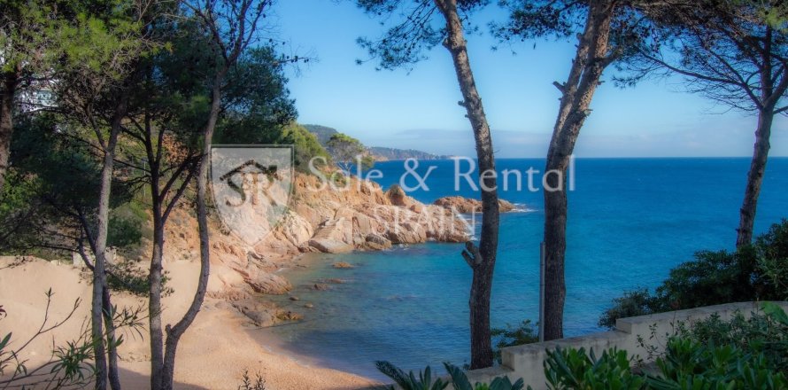 3 bedrooms apartment for sale in Tossa de Mar, Girona, Catalonia, Spain № 6687