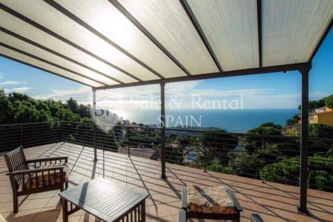 6 bedrooms house for sale in Lloret de Mar, Girona, Catalonia, Spain № 6685 - photo 2