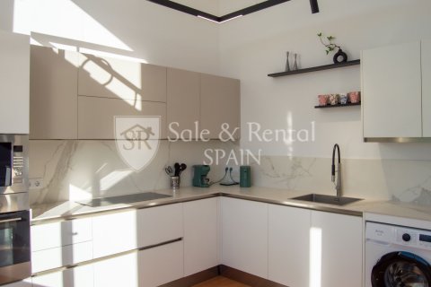 6 bedrooms house for sale in Lloret de Mar, Girona, Catalonia, Spain № 6685 - photo 22