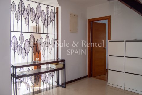 6 bedrooms house for sale in Lloret de Mar, Girona, Catalonia, Spain № 6685 - photo 4