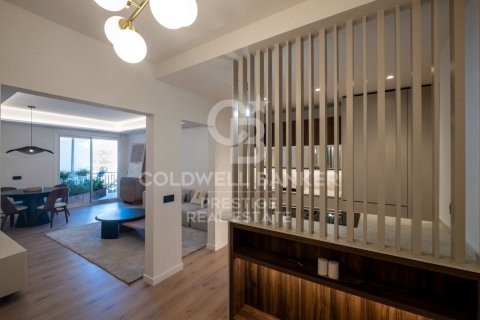 Apartamento de 3 dormitorios en venta en Barcelona, Cataluña, Spain № 5542 - foto 8