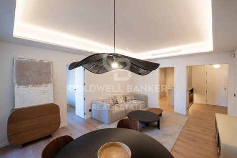 Apartamento de 3 dormitorios en venta en Barcelona, Cataluña, Spain № 5542 - foto 4