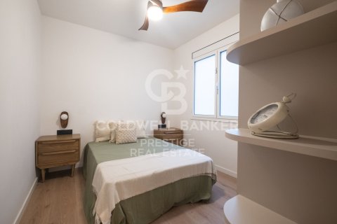 Apartamento de 3 dormitorios en venta en Barcelona, Cataluña, Spain № 5542 - foto 19