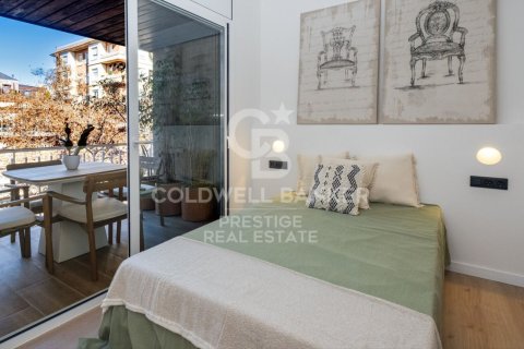 Apartamento de 3 dormitorios en venta en Barcelona, Cataluña, Spain № 5542 - foto 12