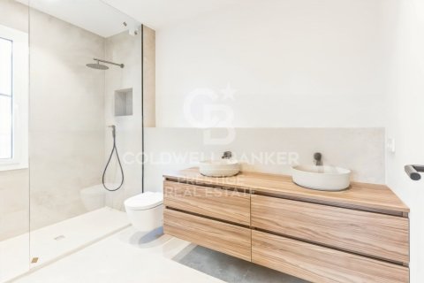 4 bedrooms apartment for sale in Barcelona, Catalonia, Spain № 5545 - photo 5