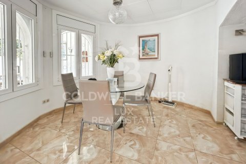 Сasa de 4 dormitorios en venta en Empuriabrava, Gerona, Cataluña, Spain № 5540 - foto 5