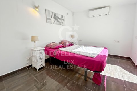 Сasa de 4 dormitorios en venta en Empuriabrava, Gerona, Cataluña, Spain № 5540 - foto 19