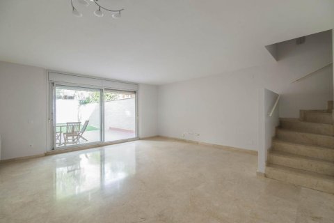 Купить дуплекс в Барселона, Испания с 3 спальни, 273м², № 1227 - фото 26