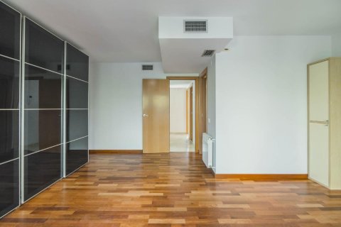 Купить дуплекс в Барселона, Испания с 3 спальни, 273м², № 1227 - фото 12