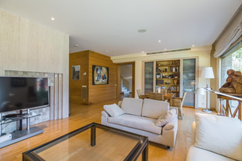 Купить виллу в Барселона, Испания с 6 спален, 686м², № 1223 - фото 17