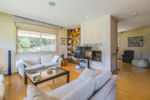 Купить виллу в Барселона, Испания с 6 спален, 686м², № 1223 - фото 12