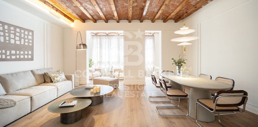 3 bedrooms apartment for sale in Barcelona, Catalonia, Spain № 5640