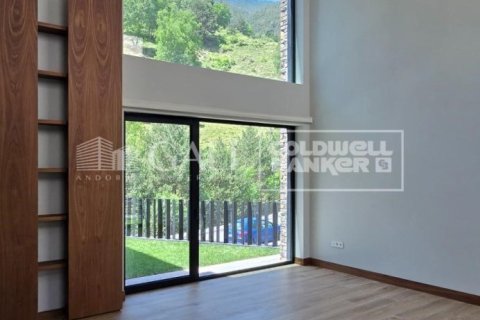 4 bedrooms house for sale in Principado De Andorra (Ninguna Poblacion Tiene C.P.), Lleida, Catalonia, Spain № 5641 - photo 6