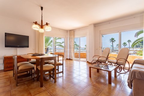 3 bedrooms apartment for sale in Cambrils, Tarragona, Catalonia, Spain № 5642 - photo 2