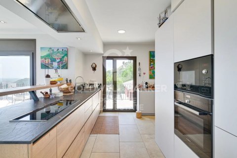 6 bedrooms villa for sale in Begur, Girona, Catalonia, Spain № 5638 - photo 17