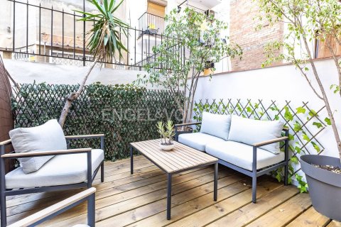 Квартира с 2 спальнями в Сантс-Монтжуике, Барселона, Каталония, Испания № 2588