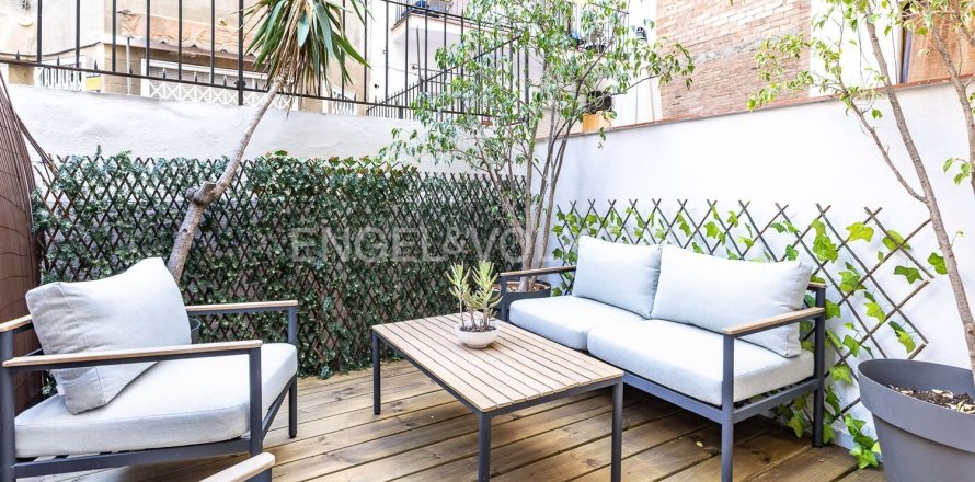 Квартира с 2 спальнями в Сантс-Монтжуике, Барселона, Каталония, Испания № 2588