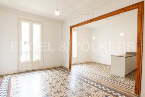 Квартира с 1 спальней в Эшампле, Барселона, Каталония, Испания № 2589