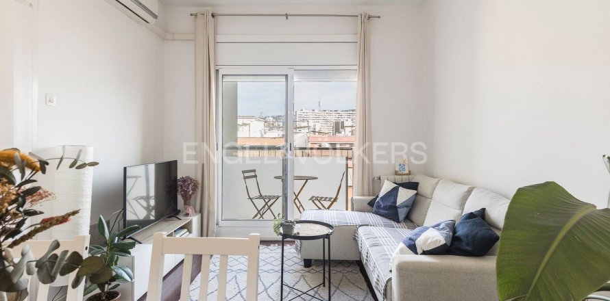 Apartamento de 4 dormitorios en venta en Barcelona, Cataluña, Spain № 2586