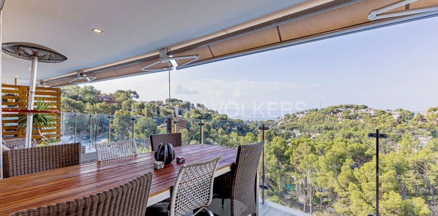 Квартира с 5 спальнями в Кастельдефельсе, Барселона, Каталония, Испания № 2585