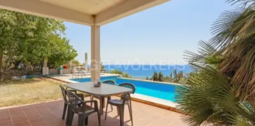 Дом с 5 спальнями в Кастельдефельсе, Барселона, Каталония, Испания № 2584