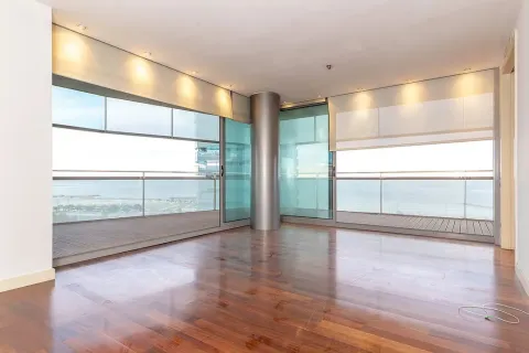 Apartamento de 3 dormitorios en venta en Barcelona, Cataluña, Spain № 1723 - foto 9