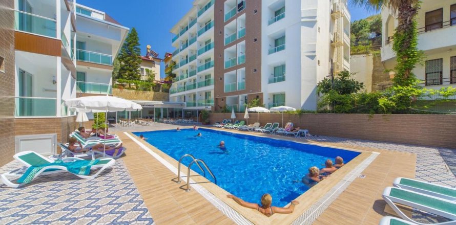 Коммерческая недвижимость 5171м² в Льорет-де-Мар, Герона, Каталония, Испания № 1718