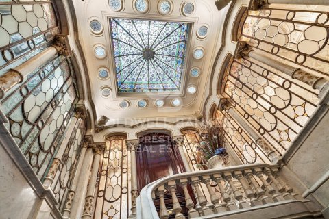 5 bedrooms apartment for sale in Barcelona, Catalonia, Spain № 6034 - photo 8