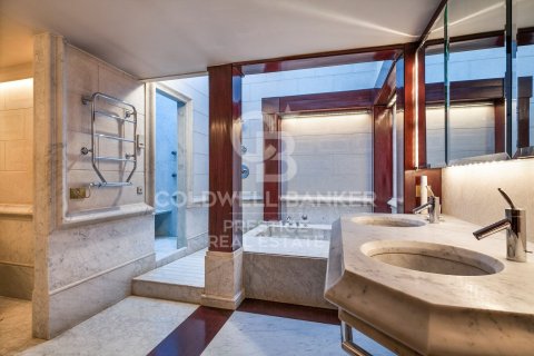 5 bedrooms apartment for sale in Barcelona, Catalonia, Spain № 6034 - photo 18