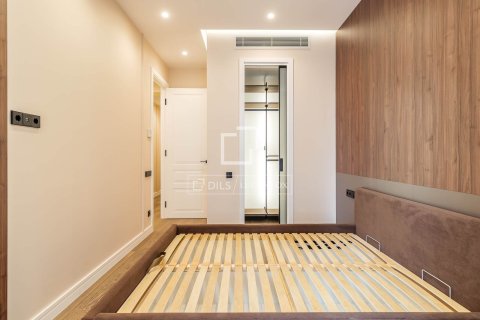 4 bedrooms apartment for sale in Barcelona, Catalonia, Spain № 4240 - photo 22