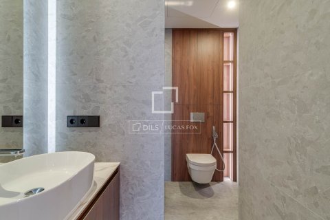 4 bedrooms apartment for sale in Barcelona, Catalonia, Spain № 4240 - photo 15