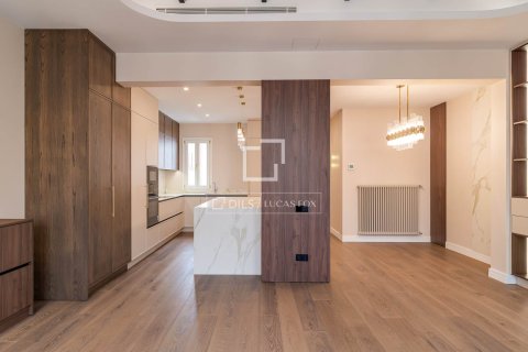 4 bedrooms apartment for sale in Barcelona, Catalonia, Spain № 4240 - photo 6