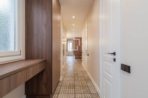 4 bedrooms apartment for sale in Barcelona, Catalonia, Spain № 4240 - photo 28