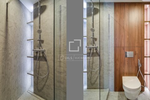 4 bedrooms apartment for sale in Barcelona, Catalonia, Spain № 4240 - photo 17